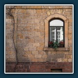 Messemer
  Spiegelung im Fenster
  Sony KCE- 7RM2   1/60 sec.  F 11,  ISO 200, 61 mm