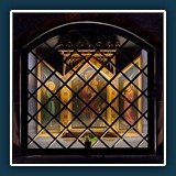 Hans Peter - Hinter Gitter 
  Canon EOS 6D Mark II, Canaon EF 70-200 mm F 2,8 L IS II USM 
  1/60 sec., f 4, ISO 800, 70 mm