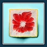 Helmut Benz - Grapefruittoast 
  NIKON D600 
  2,5 sec., f 5,6 ISO 200, Brennweite 11 mm (35 mm Äquivalent ~ 22 mm)