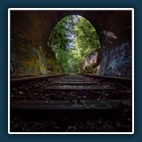 Margit Klaus - Tunnelspaziergang ins Grüne 
  Nikon Z 6, 14.0-24.0 mm f/2.8 
  1/40 sec., f8, ISO 100 Brennweite 14 mm