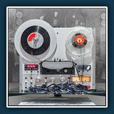 Hans-Peter Reuther - Bandsalat 
  Canon EOS 6D Mark II, Canon EF 50mm f/1.4 USM 
  1 sec., f 6,3, ISO 100 Brennweite 50 mm