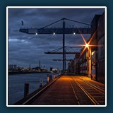 Alfred Schneider - Nachts im Containerhafen Mannheim