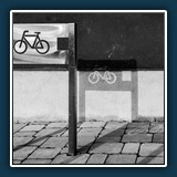 Andreas Blättner - Drei-Rad
  Apple iPhone 15 Pro Max, 6.765mm f/1.78
  1/3800 sec., f 1.8, ISO 64,  Brennweite 6.76 mm (35 mm Äquivalent ~ 48 mm)